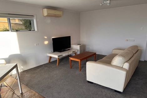 Photo of property in 12 Totara Road, Stanmore Bay, Whangaparaoa, 0932