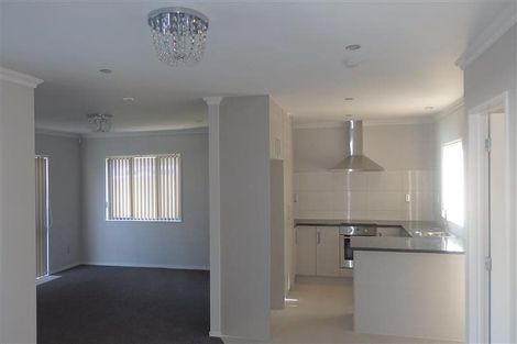 Photo of property in 12b Greers Road, Weymouth, Auckland, 2103