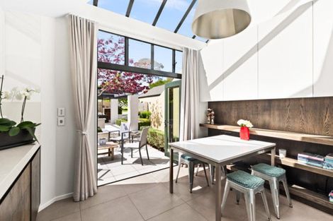 Photo of property in 100 Kopanga Road, Havelock North, 4130