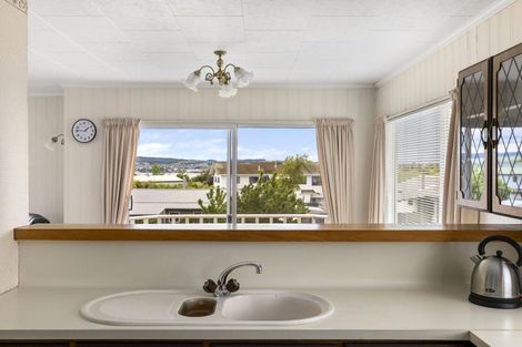 Photo of property in 63 Grace Crescent, Richmond Heights, Taupo, 3330