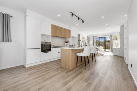 Photo of property in 8 Frontier Lane, Flat Bush, Auckland, 2019
