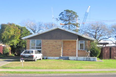 Photo of property in 37 Rutherford Street, Chedworth, Hamilton, 3210