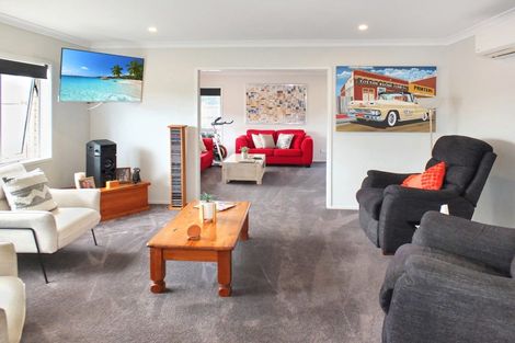 Photo of property in 11 Story Street, Foxton Beach, Foxton, 4815