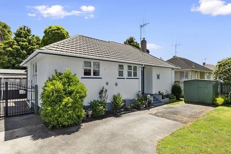 Photo of property in 51 Kenney Crescent, Fairfield, Hamilton, 3214