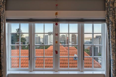 Photo of property in 84 Bolton Street, Kelburn, Wellington, 6012