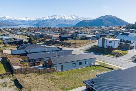 Photo of property in 211 Aubrey Road, Wanaka, 9305