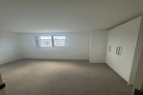 Photo of property in 9b Poruru Close, Papakura, 2110