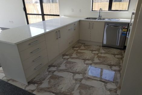 Photo of property in 27 Tawhiti Road, Pukekohe, 2120