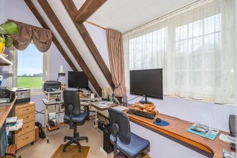 Photo of property in 54 Ketemarae Road, Normanby, Hawera, 4614