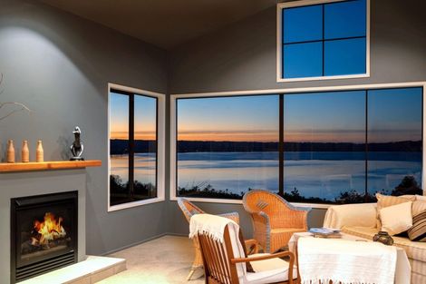 Photo of property in 35d Grand Vue Road, Kawaha Point, Rotorua, 3010