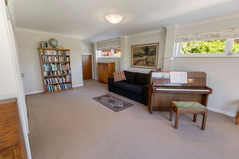 Photo of property in 19 Tregarth Street, Saint Johns Hill, Whanganui, 4501