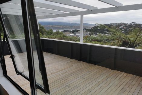 Photo of property in 15 Inverell Way, Seatoun, Wellington, 6022