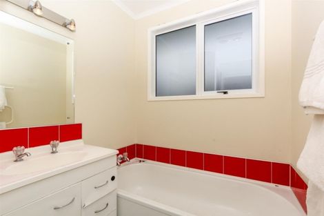 Photo of property in 6 Sole Avenue, Bell Block, New Plymouth, 4312