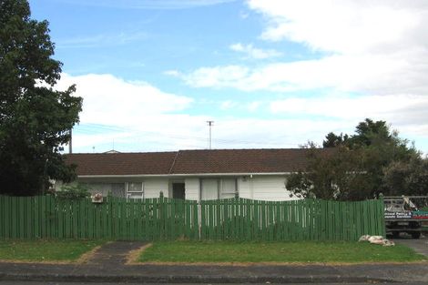 Photo of property in 42 Harmel Road, Glendene, Auckland, 0602