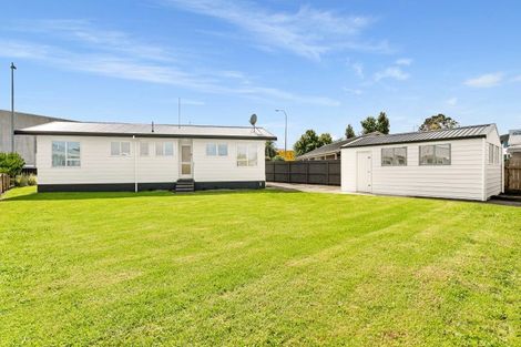 Photo of property in 16 Girven Road, Mount Maunganui, 3116