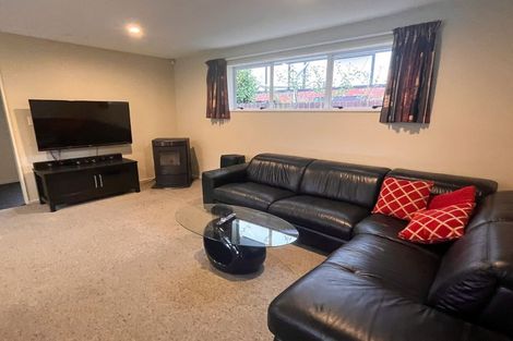 Photo of property in 142 Royal Park Drive, Parklands, Christchurch, 8083