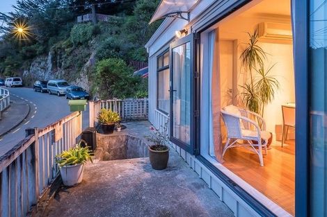 Photo of property in 92 Duncan Terrace, Kilbirnie, Wellington, 6022