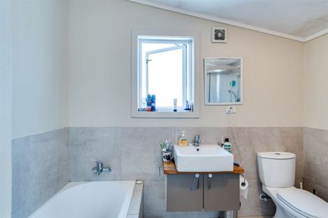 Photo of property in 151 Wellesley Road, Napier South, Napier, 4110