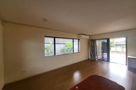 Photo of property in 128 Charles Prevost Drive, The Gardens, Auckland, 2105