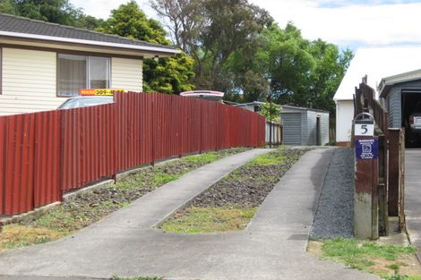 Photo of property in 5 Tacon Place, Mangere, Auckland, 2022