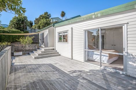 Photo of property in 1 The Spinney, Titahi Bay, Porirua, 5022