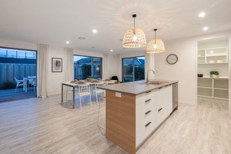 Photo of property in 107 The Boulevard, Papamoa Beach, Papamoa, 3118