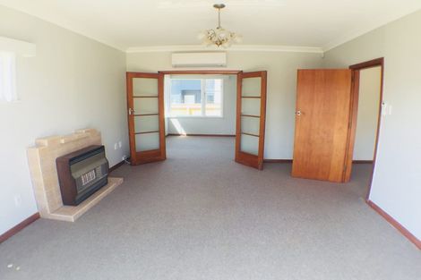 Photo of property in 30 Aberdeen Avenue, Takaro, Palmerston North, 4412