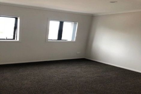 Photo of property in 2/9 Marlene Avenue, Te Atatu South, Auckland, 0610