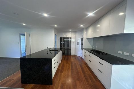 Photo of property in 72 Field Street, Silverstream, Upper Hutt, 5019