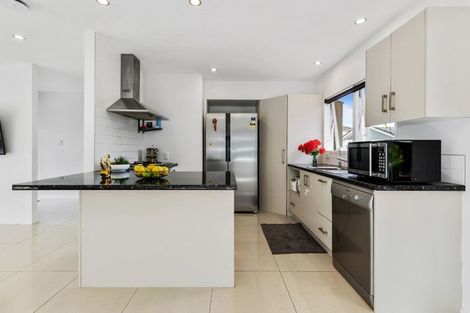 Photo of property in 48 Stanaway Street, Hillcrest, Auckland, 0627