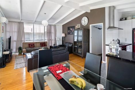 Photo of property in 1/40 Edgeworth Road, Glenfield, Auckland, 0629