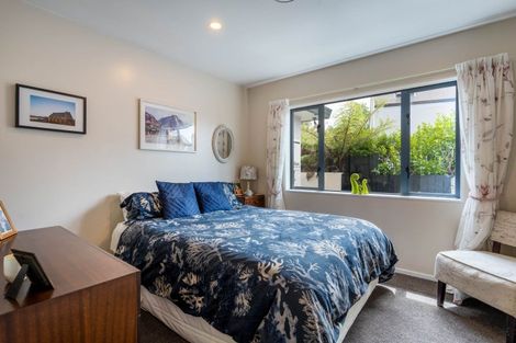 Photo of property in 11 Ruapehu Drive, Fitzherbert, Palmerston North, 4410