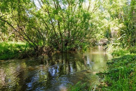 Photo of property in 126 Turitea Road, Fitzherbert, Palmerston North, 4472