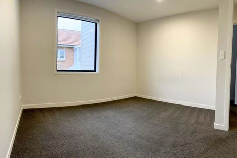 Photo of property in 22a Dallinghoe Crescent, Milford, Auckland, 0620