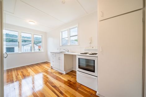 Photo of property in 36 Harris Street, Naenae, Lower Hutt, 5011