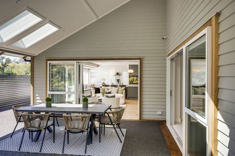 Photo of property in 71 Oak Road, Poraiti, Napier, 4112