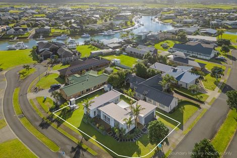 Photo of property in 2 Pelican Place, Whitianga, 3510