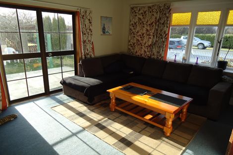 Photo of property in 71 Parsonage Road, Waimate, 7924