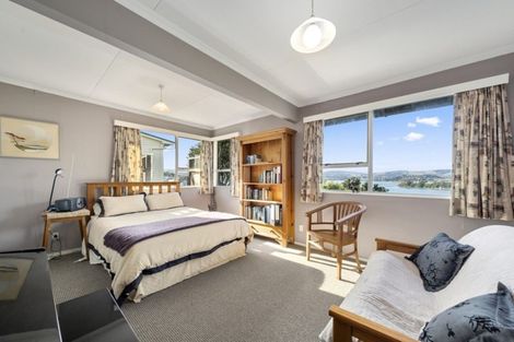 Photo of property in 56 Mana View Road, Paremata, Porirua, 5026