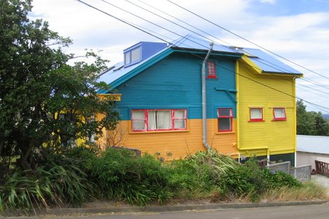 Photo of property in 19 Milne Terrace, Island Bay, Wellington, 6023