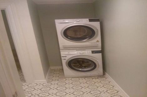 Photo of property in 28 Talavera Terrace, Kelburn, Wellington, 6012