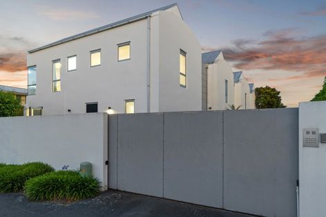 Photo of property in 1/22 Stoneyhurst Street, St Albans, Christchurch, 8014