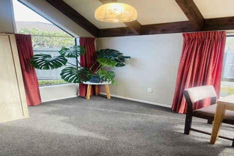 Photo of property in 1/35 Solway Avenue, Ilam, Christchurch, 8041