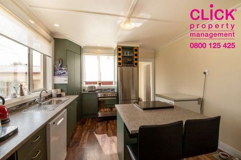 Photo of property in 16 Severn Street, Green Island, Dunedin, 9018