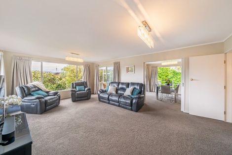 Photo of property in 3 Bowline Place, Whitby, Porirua, 5024