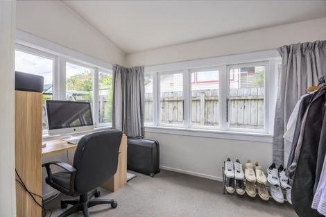 Photo of property in 22 Te Atatu Road, Te Atatu South, Auckland, 0610