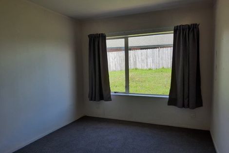Photo of property in 9 Shenton Place, Burswood, Auckland, 2013