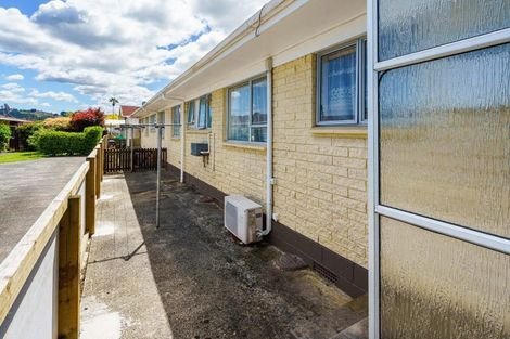 Photo of property in 2/17 Princes Street, Kensington, Whangarei, 0112