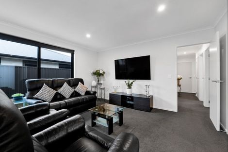 Photo of property in 14a Rosalind Street, Stratford, 4332