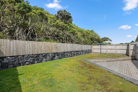 Photo of property in 16 Kaitangata Crescent, Kelson, Lower Hutt, 5010